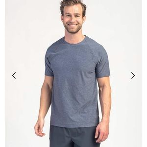 RHONE Reign short sleeve t-shirt size L